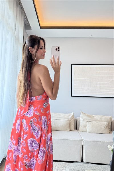 ŞAL DESENLİ SATEN ELBİSE