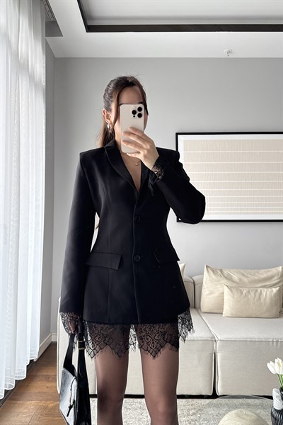 SİYAH DANTEL DETAYLI BLAZER CEKET