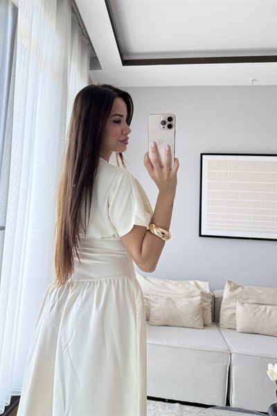 YIRTMAÇLI BELDEN OTURTMALI ELBİSE