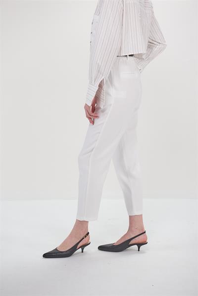 Bel Lastikli Kemerli Düz Pantolon