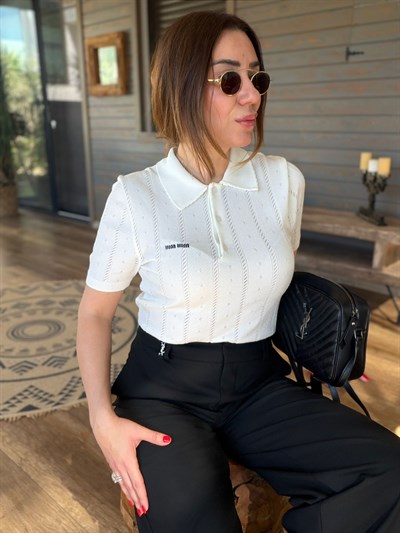 Desenli Yakalı Triko T-Shirt