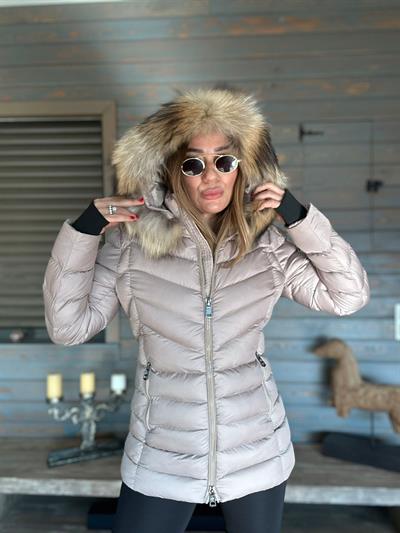 Kolda Nakış Logolu Kapşonu Kürklü Micro Jel Mont