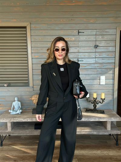 Kolu Ribanalı Kısa Ceket