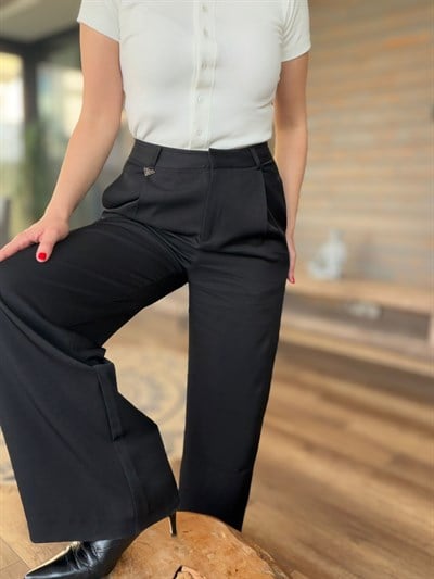 Metal Logolu Kumaş Pantolon