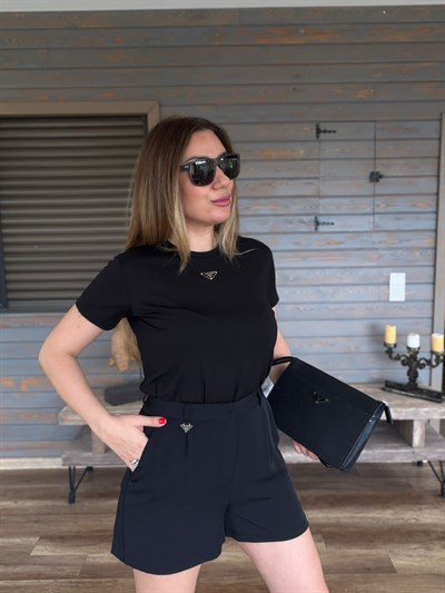 Metal Logolu Kumaş Şort