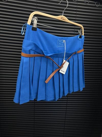 Nakış Logolu Kemer Detaylı Çift Kat Etek