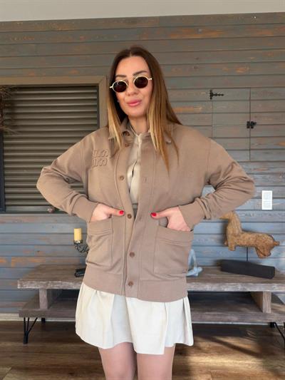 Nakış Logolu Yakalı Ceket