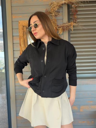 Nakış Logolu Yakalı Ceket