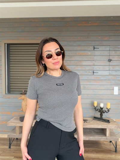 Ön Orta Armalı Bisiklet Yaka T-Shirt