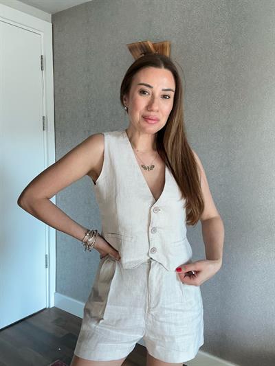 Şortlu Ceketli Keten Takım