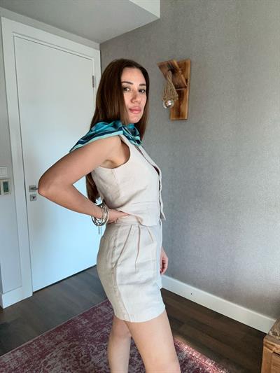 Şortlu Ceketli Keten Takım