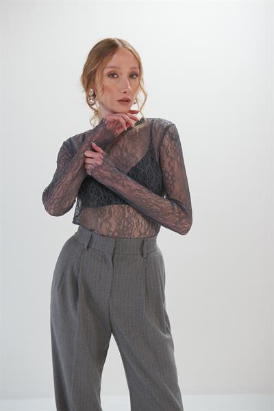 Yaka Faredişi Dantelli Transparan Body