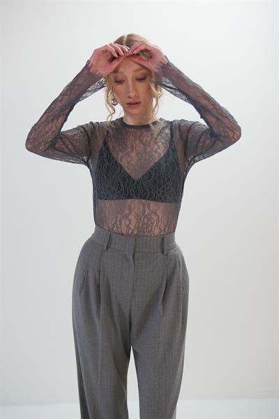 Yaka Faredişi Dantelli Transparan Body