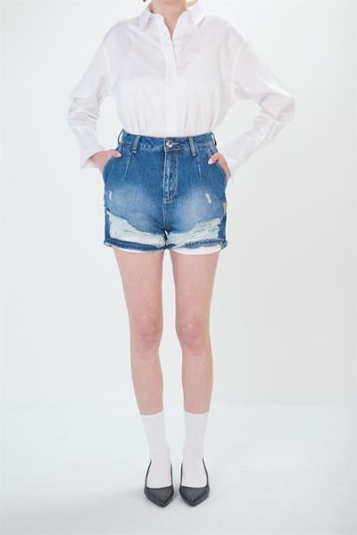 Yırtmaç Detaylı Jean Şort