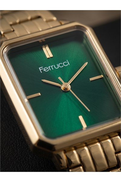 26x34 mm Dikdörtgen Kadın Kol Saati Yeşil Kadran Gold Renk Küçük Kasa