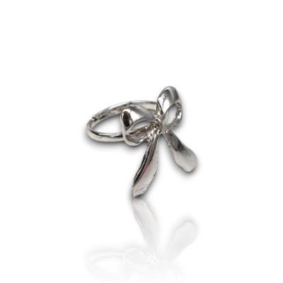 Ribbon Silver – Şıklığın Zarif Dokunuşu Ayarlanabilir Gümüş Renkli Yüzük