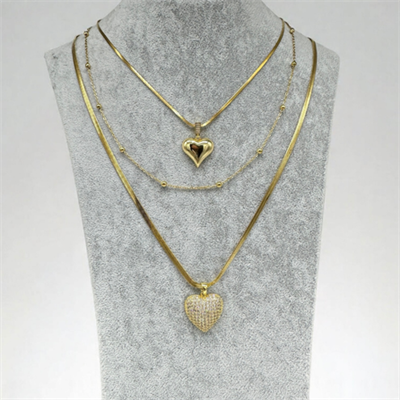 Trivella – Çelik Koleksiyon Çoklu Kalp Figürlü Gold Renkli Kolye Seti