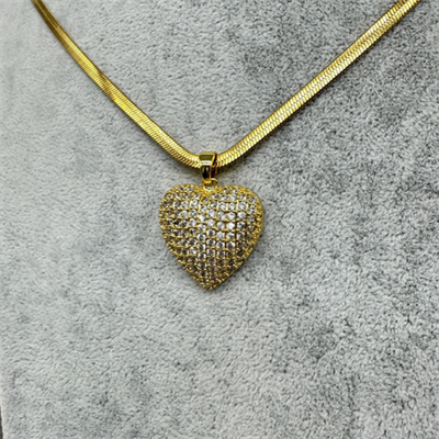 Trivella – Çelik Koleksiyon Çoklu Kalp Figürlü Gold Renkli Kolye Seti