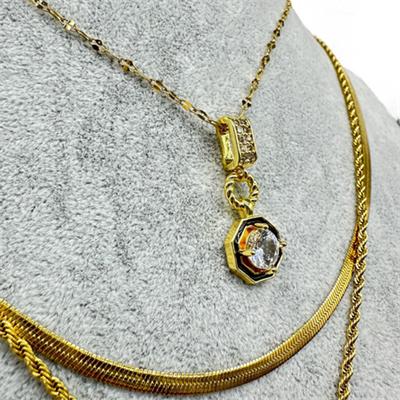 Stellara – Çelik Koleksiyon Gold Renkli Kuzey Yıldızı Figürlü Çoklu Kolye Seti