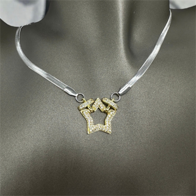 Lunaria – VIP Koleksiyon Gümüş Renkli İtalyan Zincirli Gold Yıldız Figürlü Kolye