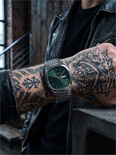 David Guner San Diego 42 mm Erkek Kol Saati Yeşil Kadran Çelik Kordon Almanca Gün Göstergeli
