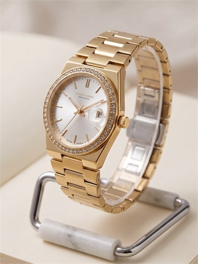 DAVID GUNER San Diego Kadın Kol Saati 30 mm Gold Renkli Taş Detaylı İnce Kasa