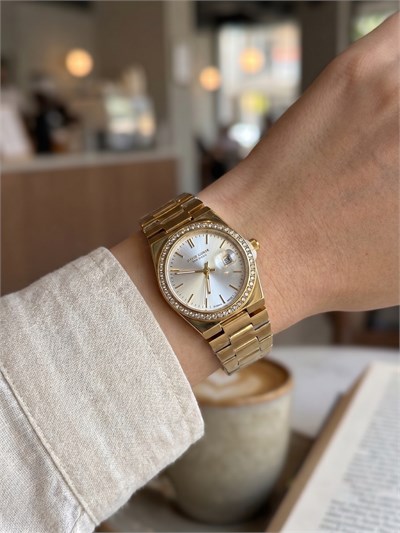 DAVID GUNER San Diego Kadın Kol Saati 30 mm Gold Renkli Taş Detaylı İnce Kasa