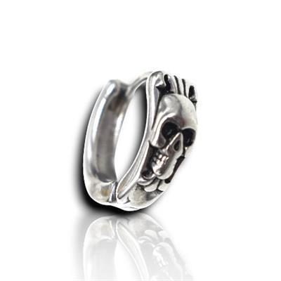 Skull Loop – Gümüş Renk Kuru Kafa Figürlü Halka Erkek Küpe