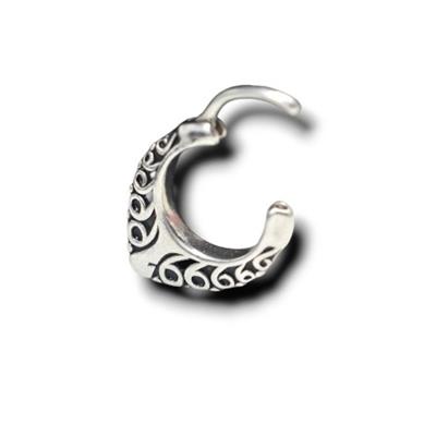 Targos – 316L Çelik Oyma Desenli Erkek Küpe