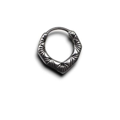 Hexa – Altıgen Desenli Erkek Küpe