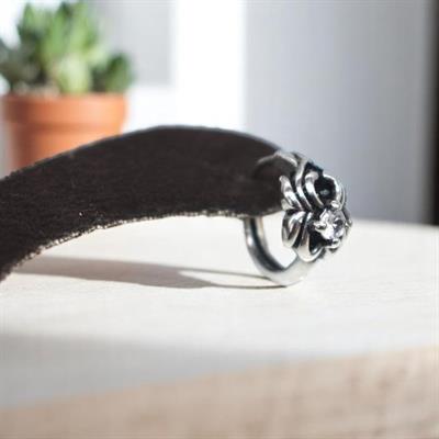 Vortex – 316L Çelik Taş Detaylı Tasarımsal Erkek Küpe