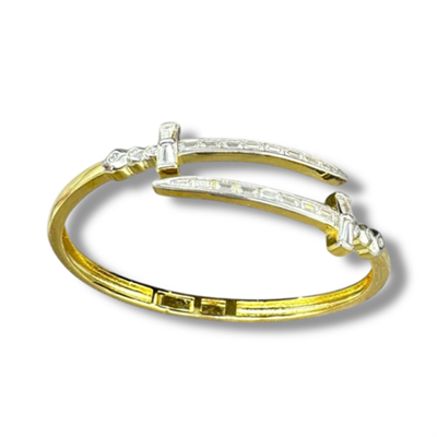 Katana – VIP Koleksiyon 14K Altın ve Gümüş Renkli Baget Taşlı Kelepçe