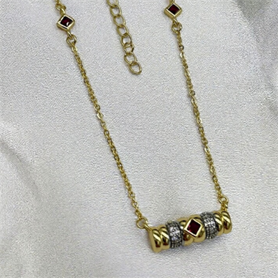 Ravena – VIP Koleksiyon Gold Renkli Kırmızı Taş Detaylı Zarif Kolye
