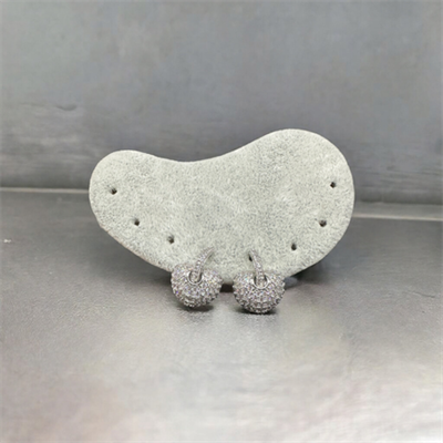 Amora – VIP Koleksiyon Gümüş Renkli Taşlı Halka Küpe