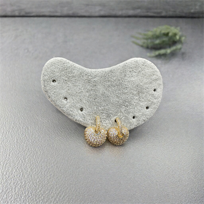 Amora – VIP Koleksiyon Gold Renkli Taşlı Halka Küpe