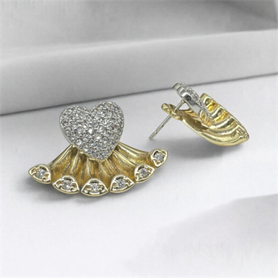 Lunara – VIP Koleksiyon Gold ve Gümüş Renkli Kalp Figürlü İğneli Küpe