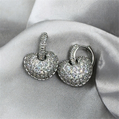 Amora – VIP Koleksiyon Gümüş Renkli Taşlı Halka Küpe