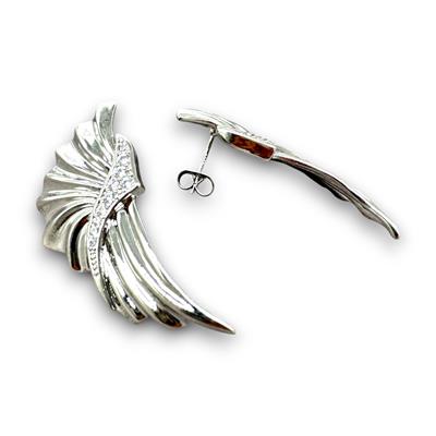 Aeloria – VIP Koleksiyon Gümüş Renkli Kanat Formlu Taş Detaylı İğneli Küpe