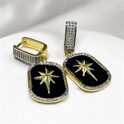 Stella – VIP Koleksiyon Kuzey Yıldızı Figürlü Halka Küpe