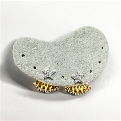 Auriel – VIP Koleksiyon Yıldız Taş Detaylı İğneli Küpe