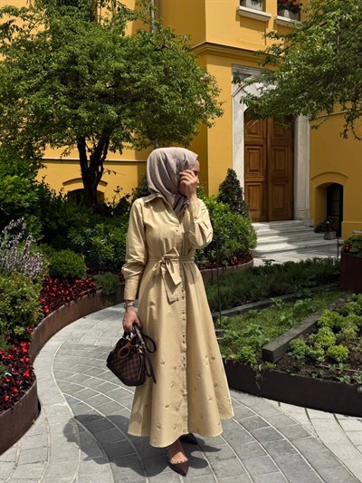 Aura nakışlı elbise