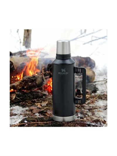 Stanley The Legendary Classic Bottle 1.9L / 2.0QT Black 2.0 Termos AS10113480065