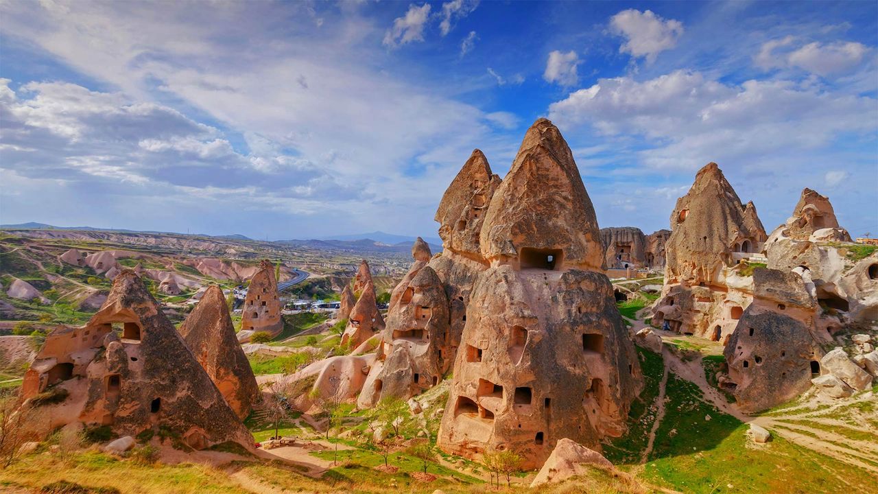 Cappadocia packages and bundles with balloon, hotel, and tours