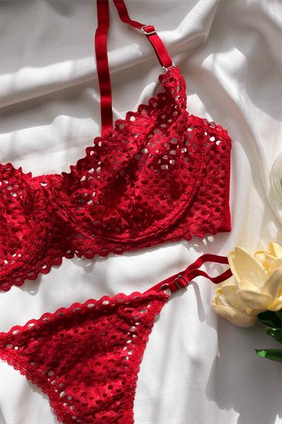  Rubby Kırmızı Dantelli Balenli C Cup Bra Takımı