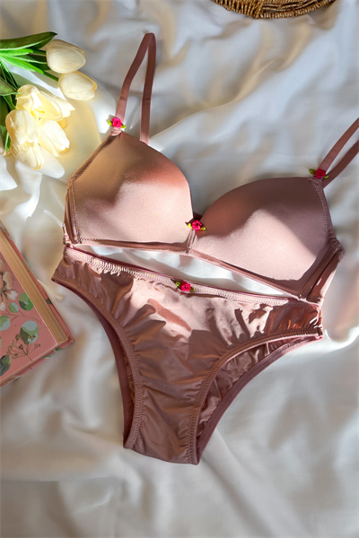 Fleur Desteksiz Vizon Sütyen Takımı – Slip Külotlu