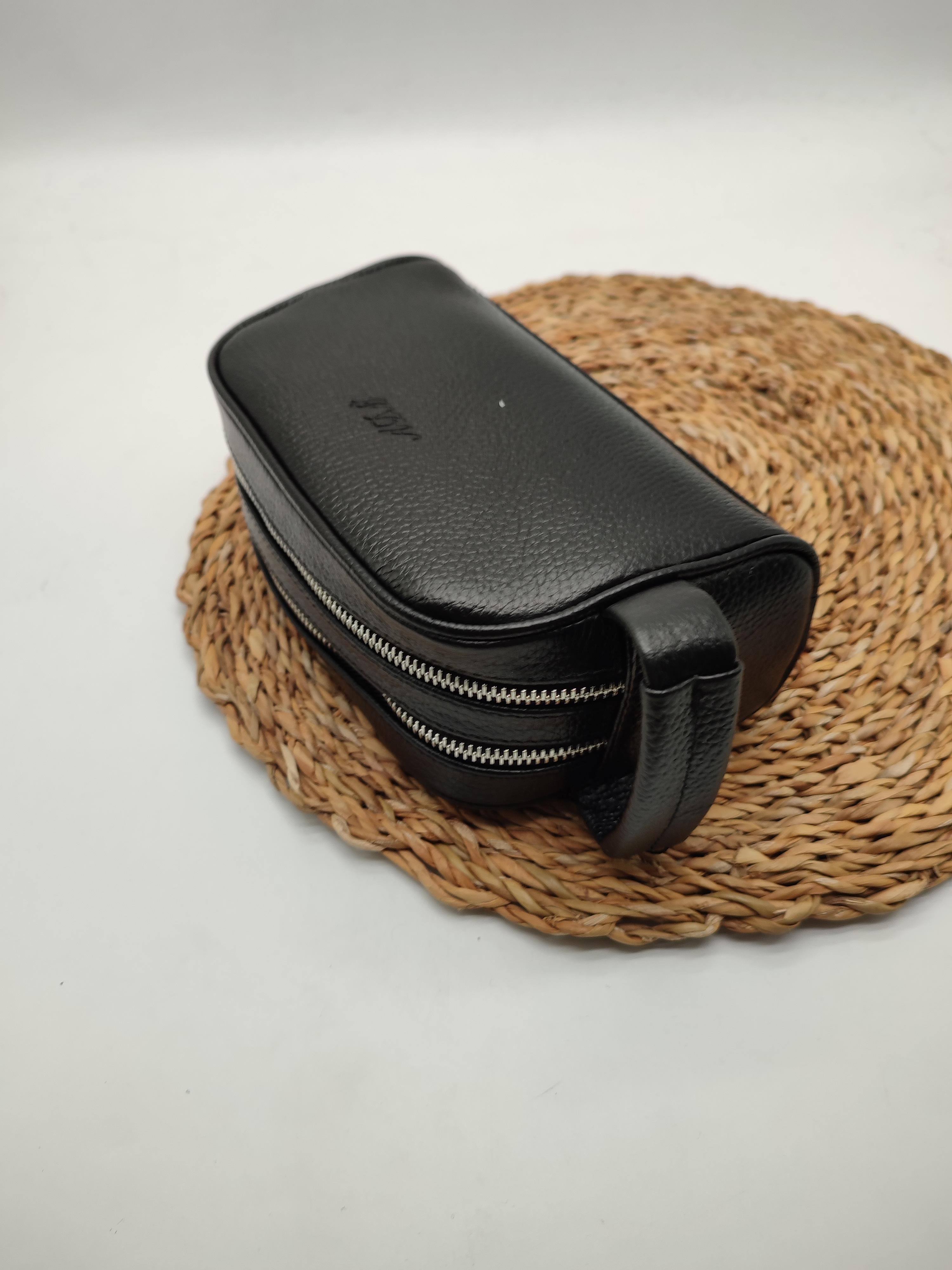 Siyah Renk Deri El Çantası 