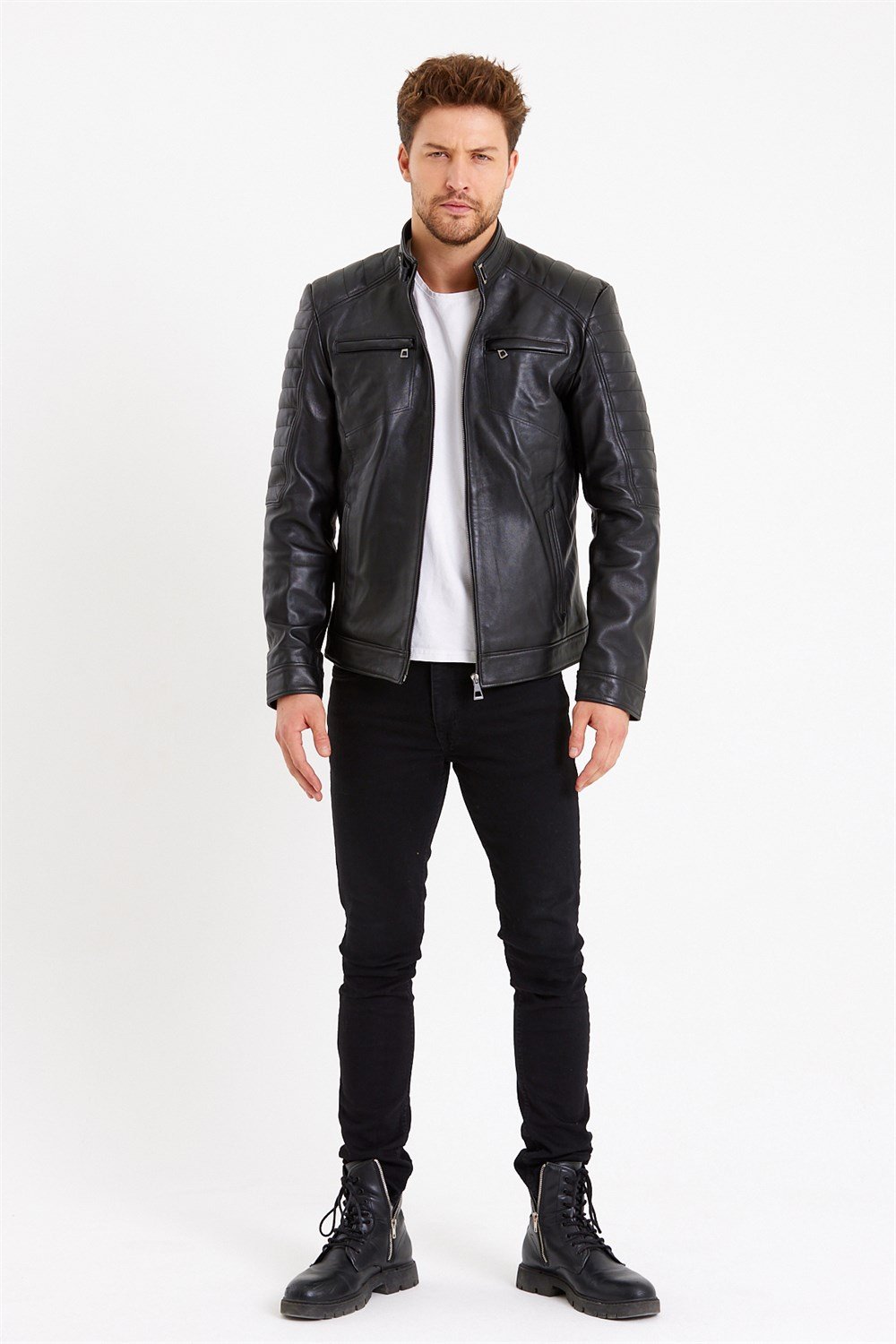 Siyah Renk Kol ve Omuz İşlemeli Spor Model Erkek Mont