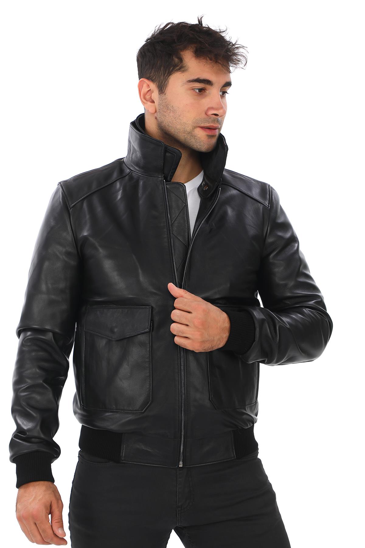 Siyah Renk Yakası Peluşlu Model Deri Mont 