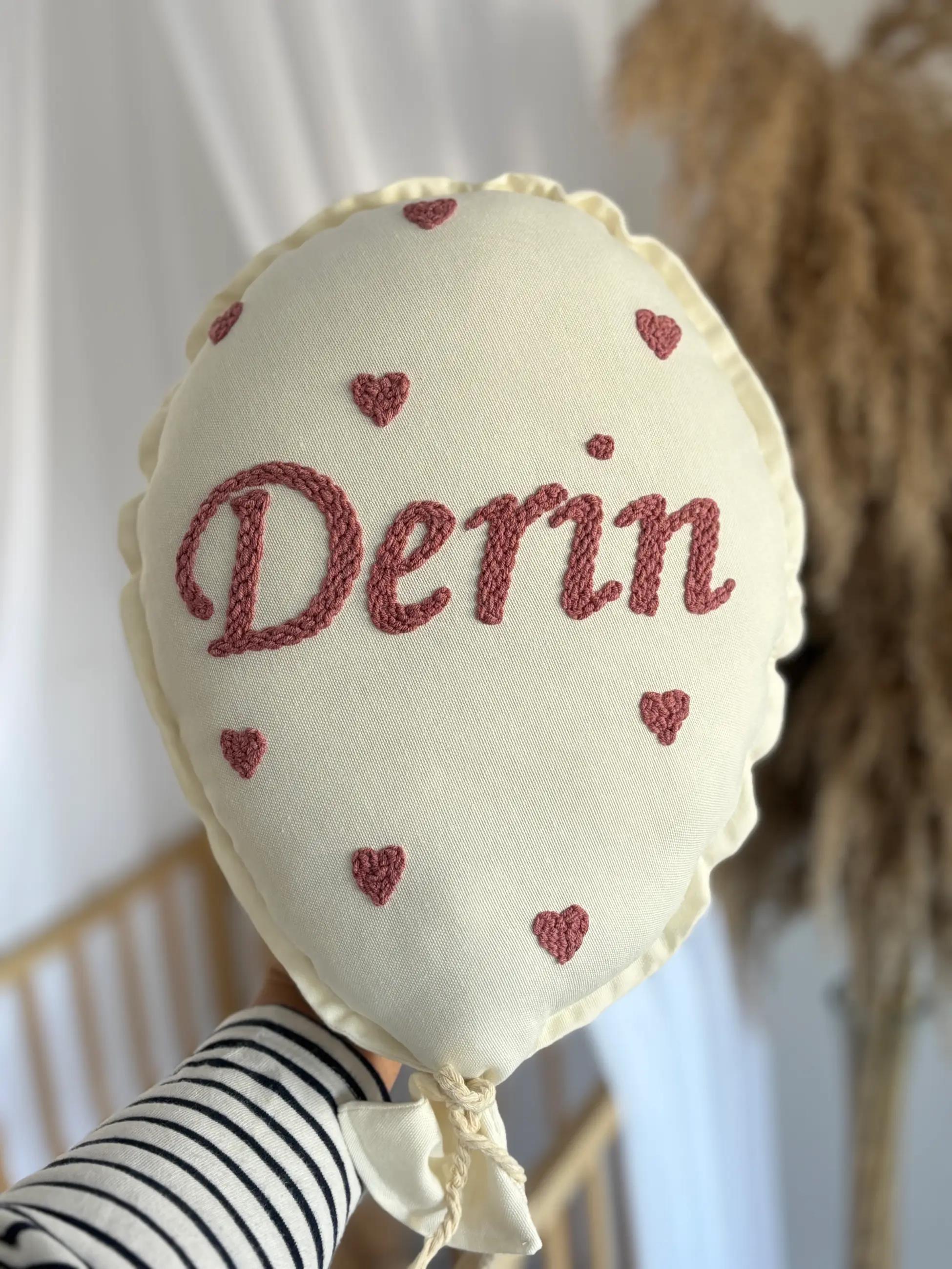 MİNİK KALPLİ İSİM İŞLEMELİ TEKLİ BALON - Bej balon mavi simli kalpler