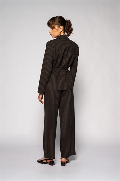 Kadın Acı Kahve Çizgili Gül Detaylı Blazer
